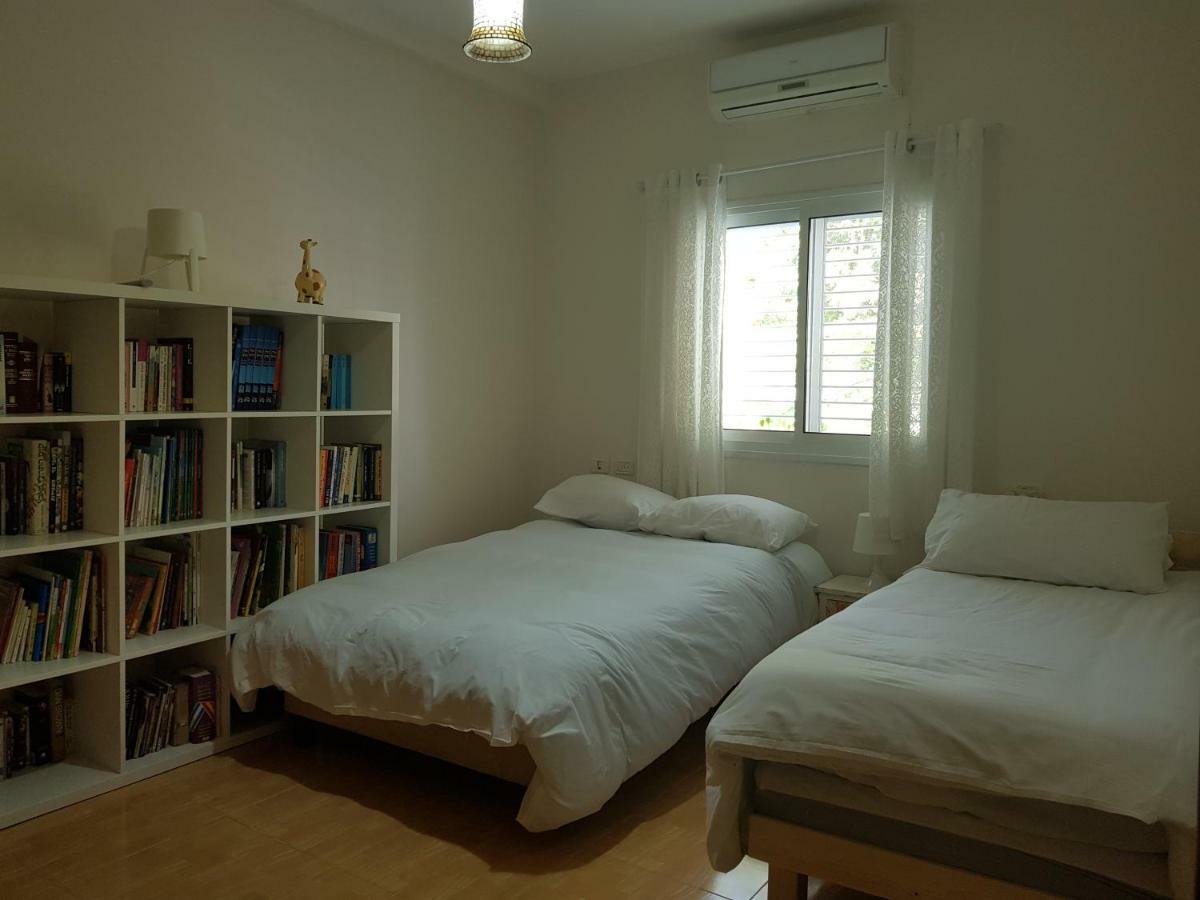 Bertha'S Coffee Appartement Afula Buitenkant foto