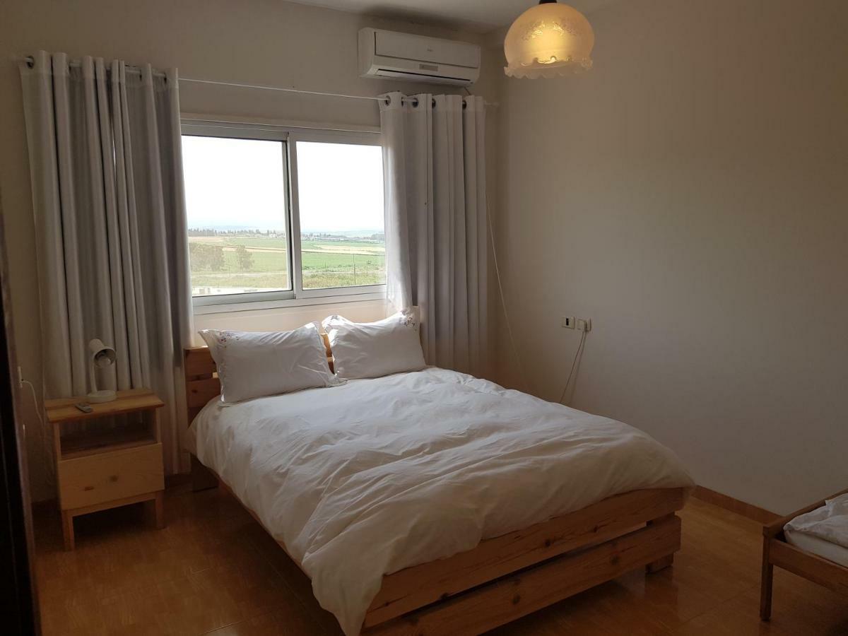 Bertha'S Coffee Appartement Afula Buitenkant foto